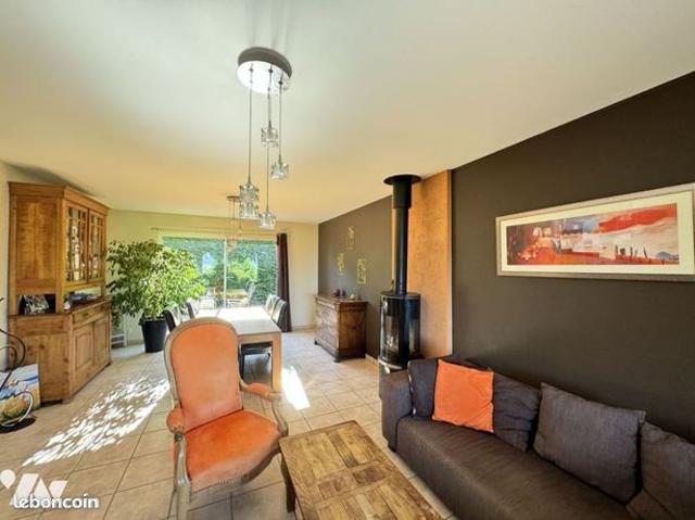 Maison 7 pièces 182 m²