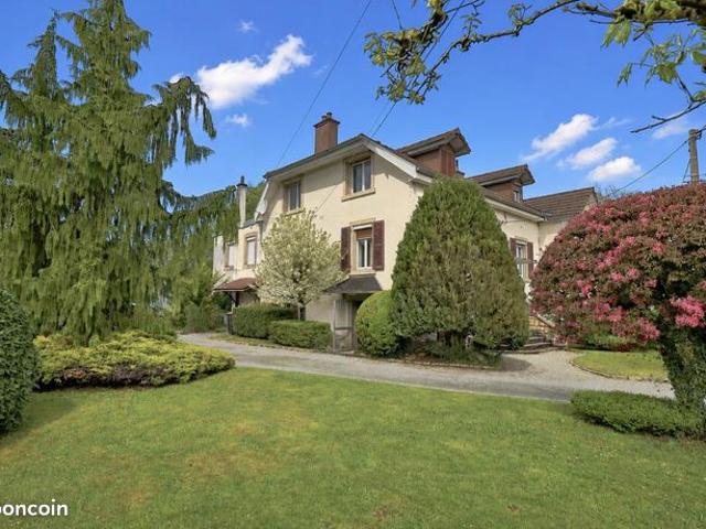 Maison 7 pièces 182 m²
