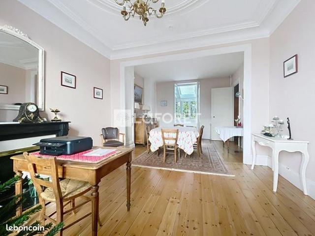 Maison 7 pièces 182 m²