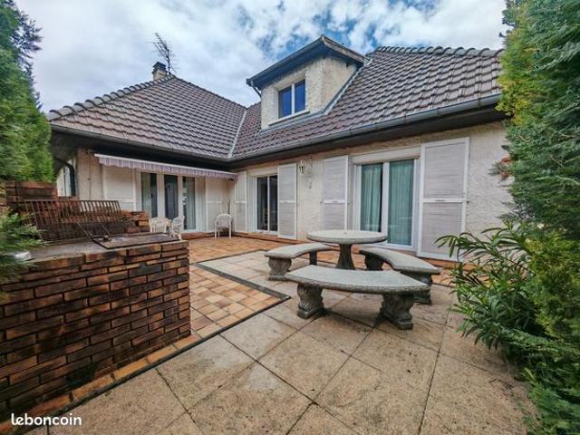 Maison 7 pièces 182 m²