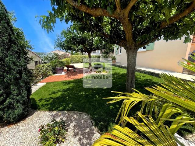 Maison 7 pièces 182 m²
