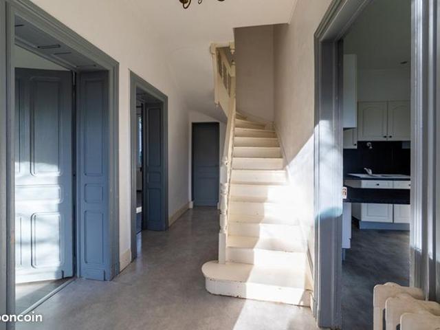 Maison 7 pièces 182 m²