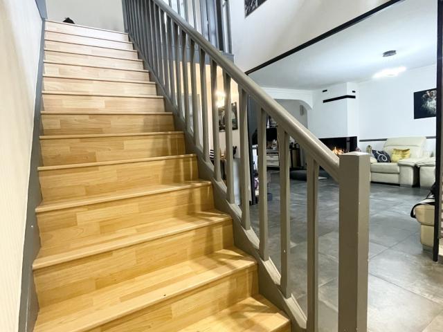 Maison 7 pièces 182 m²