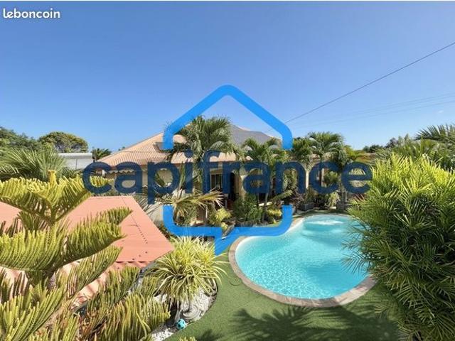 Villa 7 pièces 182 m²