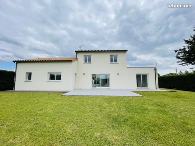 Maison 7 pièces 182 m²