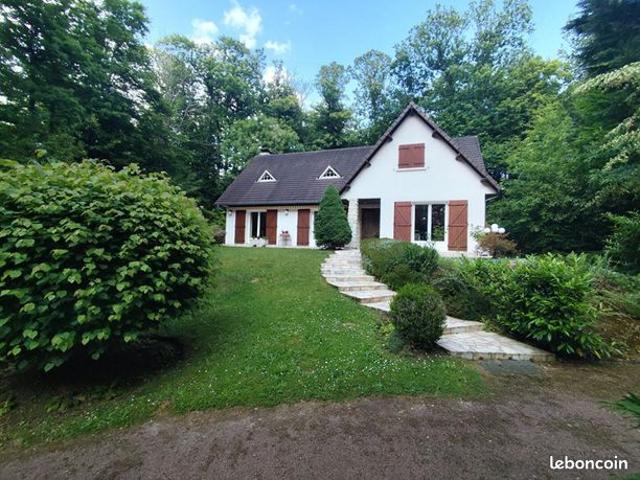 Maison 7 pièces 183 m²