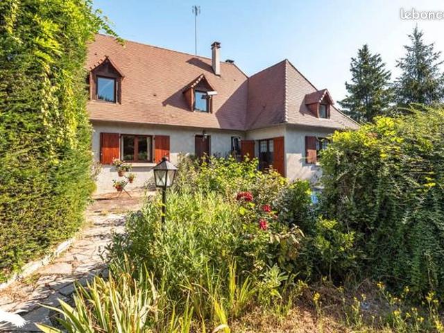 Maison 7 pièces 183 m²