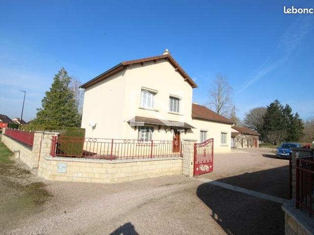 Maison 7 pièces 183 m²