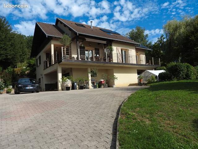 Maison 7 pièces 183 m²