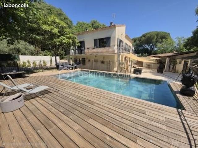 Maison 7 pièces 183 m²