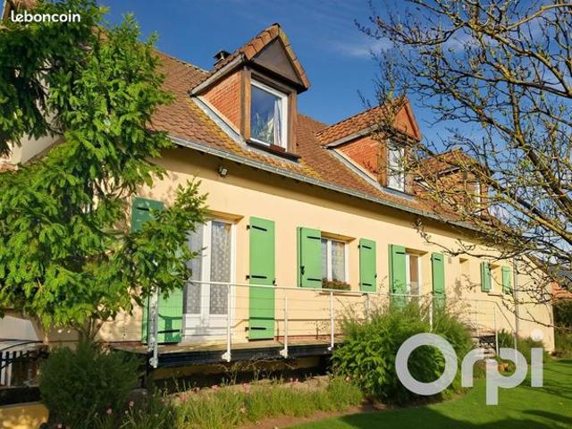 Maison 8 pièces 183 m²
