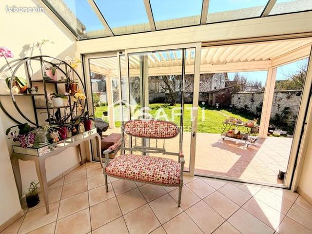 Maison 7 pièces 183 m²
