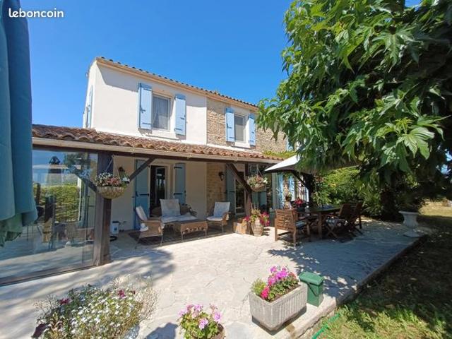 Maison 7 pièces 183 m²