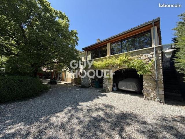 Maison 7 pièces 183 m²