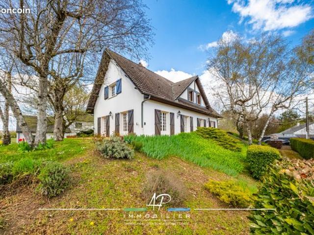 Maison 7 pièces 183 m²