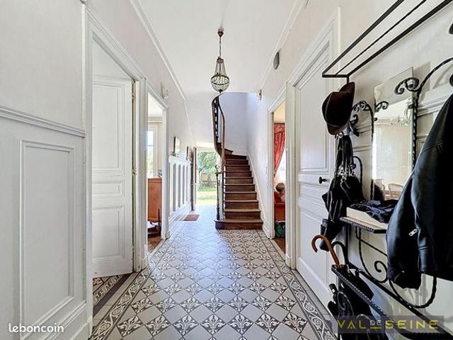 Maison 7 pièces 183 m²