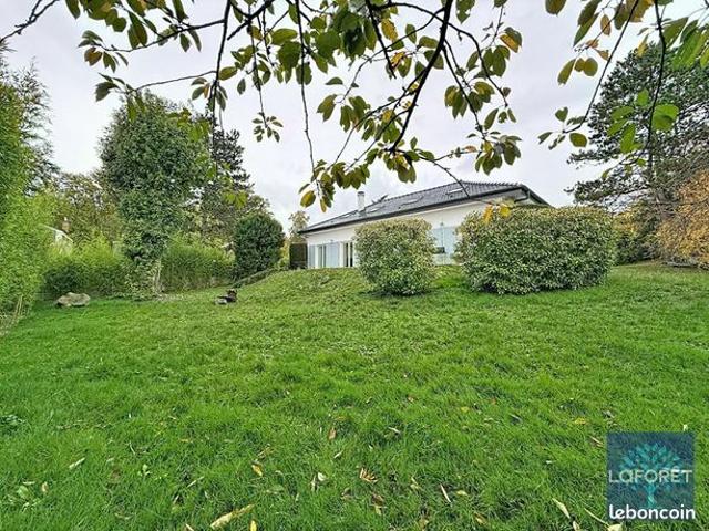 Maison 7 pièces 183 m²