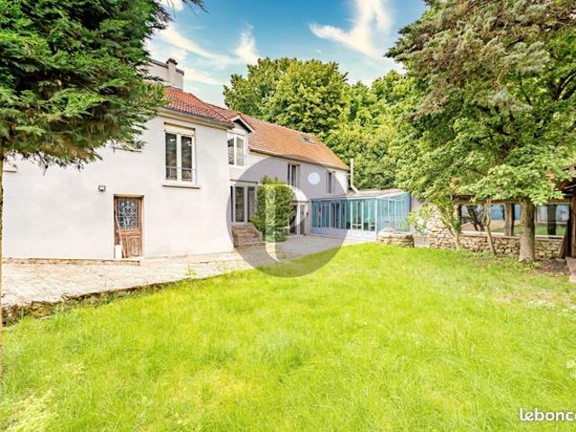 Maison 7 pièces 183 m²
