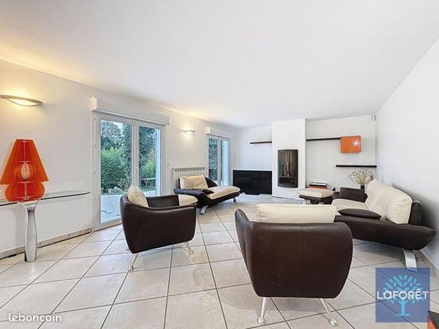 Maison 7 pièces 183 m²
