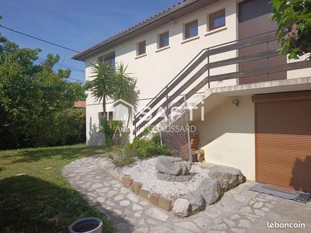 Maison 7 pièces 183 m²
