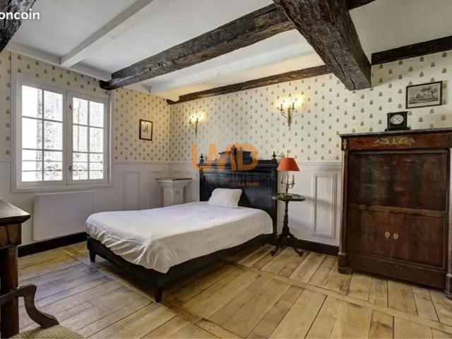 Maison 7 pièces 183 m²
