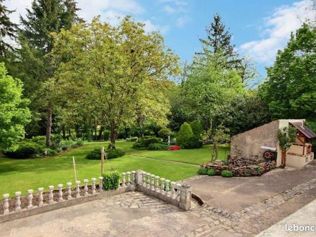 Maison 7 pièces 194 m²