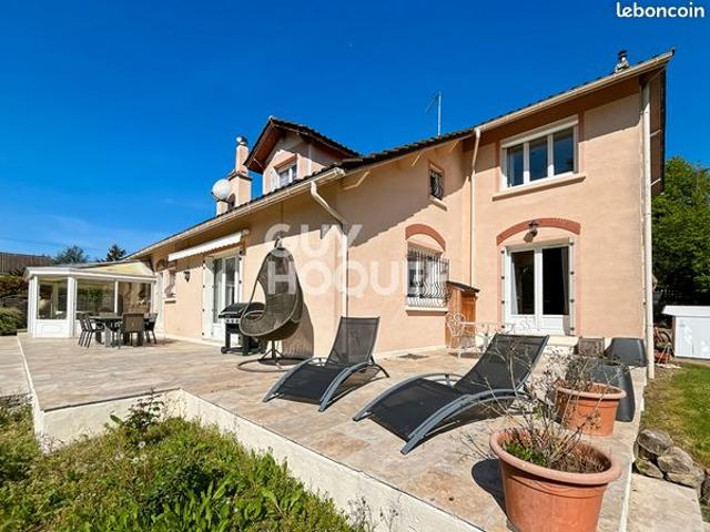 Maison 7 pièces 194 m²