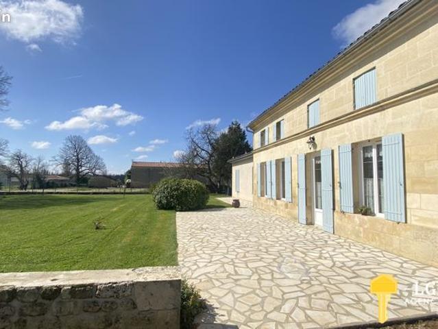 Maison 7 pièces 194 m²
