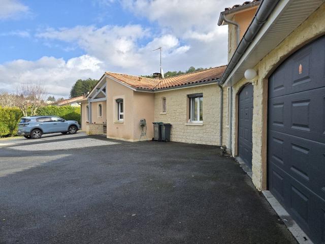 Maison 7 pièces 194 m²