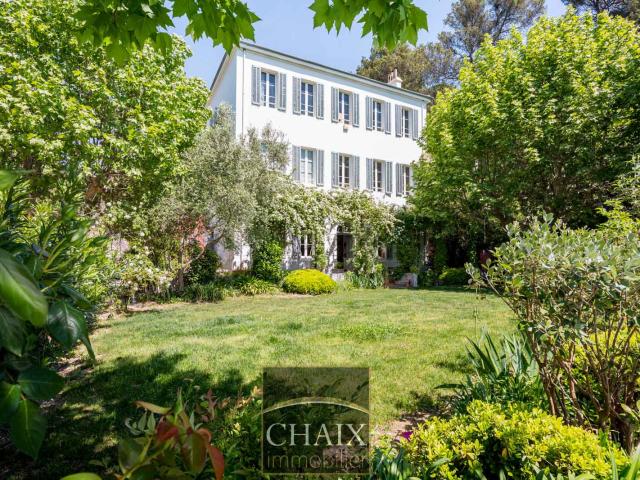 Maison 7 pièces 194 m²