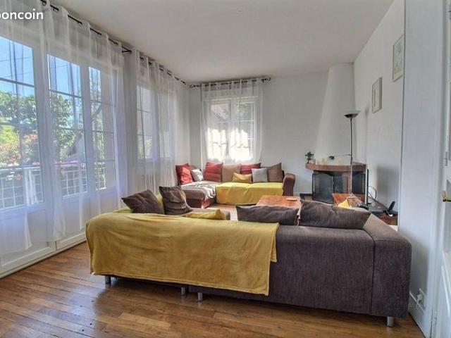 Maison 7 pièces 194 m²