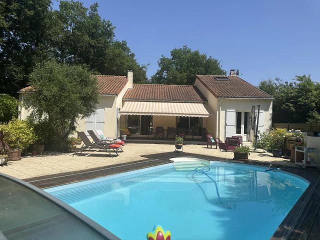 Maison 7 pièces 194 m²