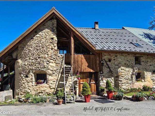 Maison 7 pièces 194 m²