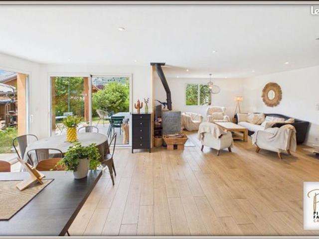 Maison 7 pièces 194 m²