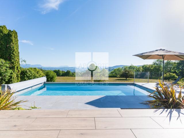 Maison 7 pièces 194 m²