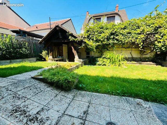 Maison 7 pièces 194 m²