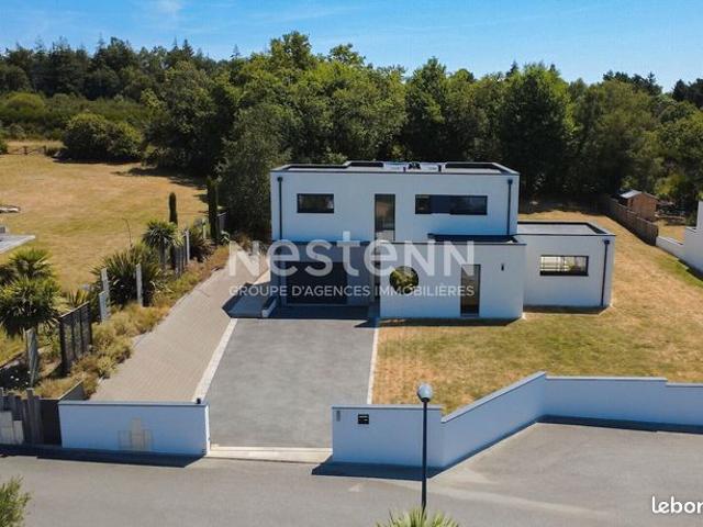 Maison 7 pièces 194 m²