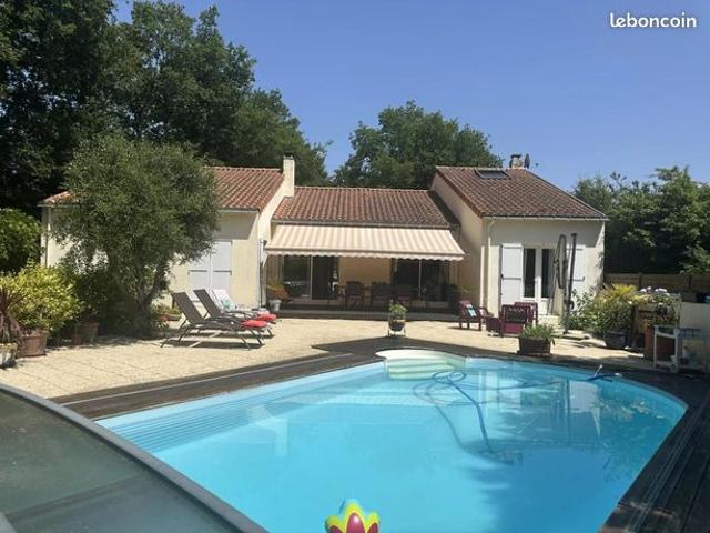 Maison 7 pièces 194 m²