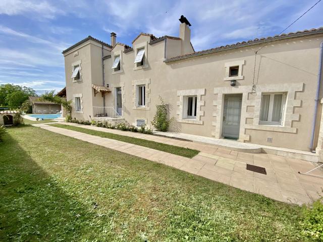 Maison 7 pièces 194 m²