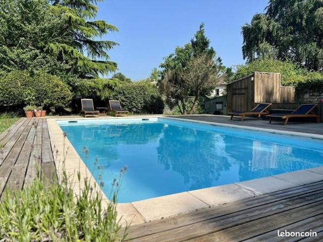 Maison 7 pièces 195 m²