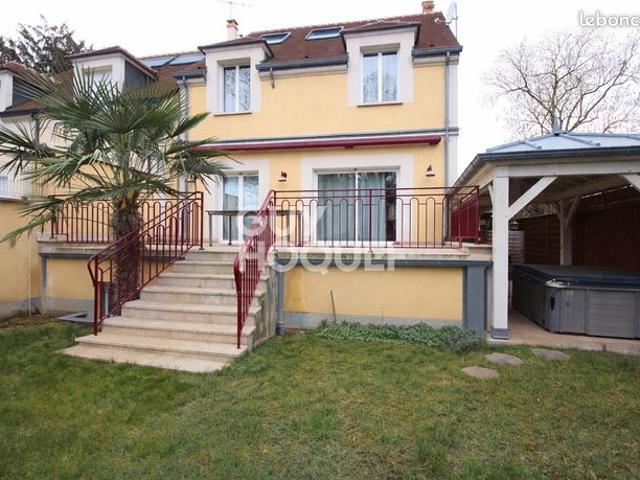 Maison 7 pièces 195 m²