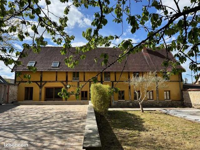 Maison 7 pièces 195 m²