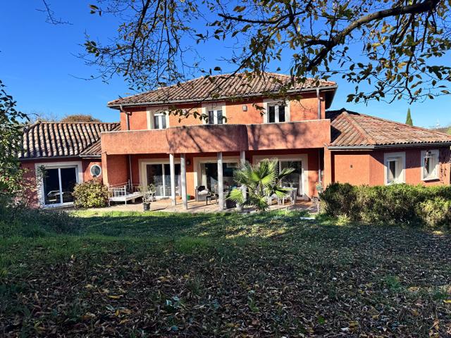 Maison 7 pièces 195 m²