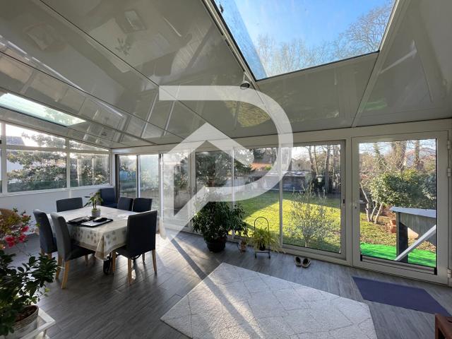 Maison 7 pièces 195 m²