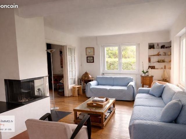 Propriété 7 pièces 195 m²