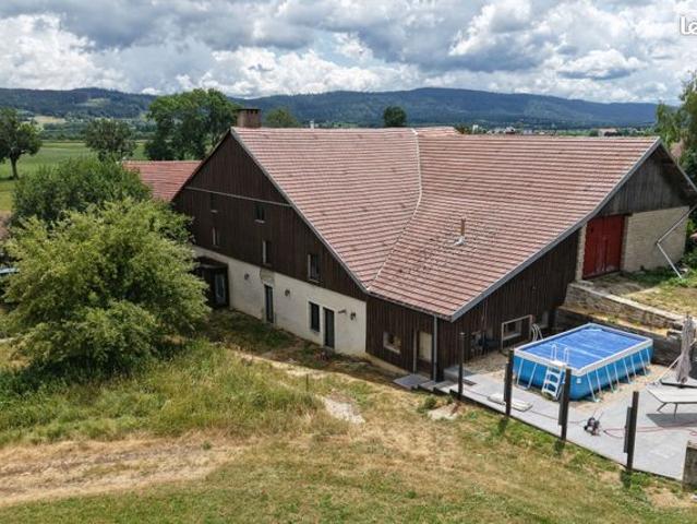 Maison 7 pièces 195 m²