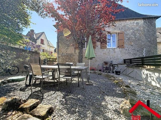 Maison 7 pièces 195 m²