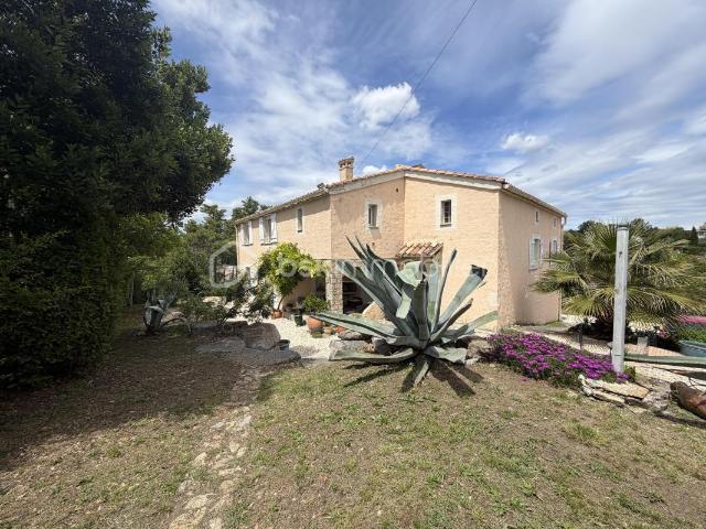 Maison 7 pièces 195 m²
