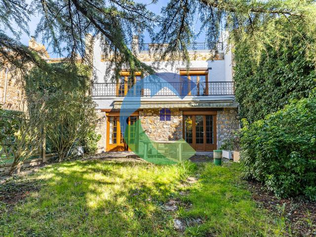 Maison 7 pièces 195 m²