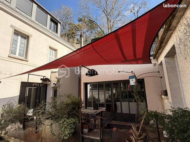 Maison 7 pièces 195 m²